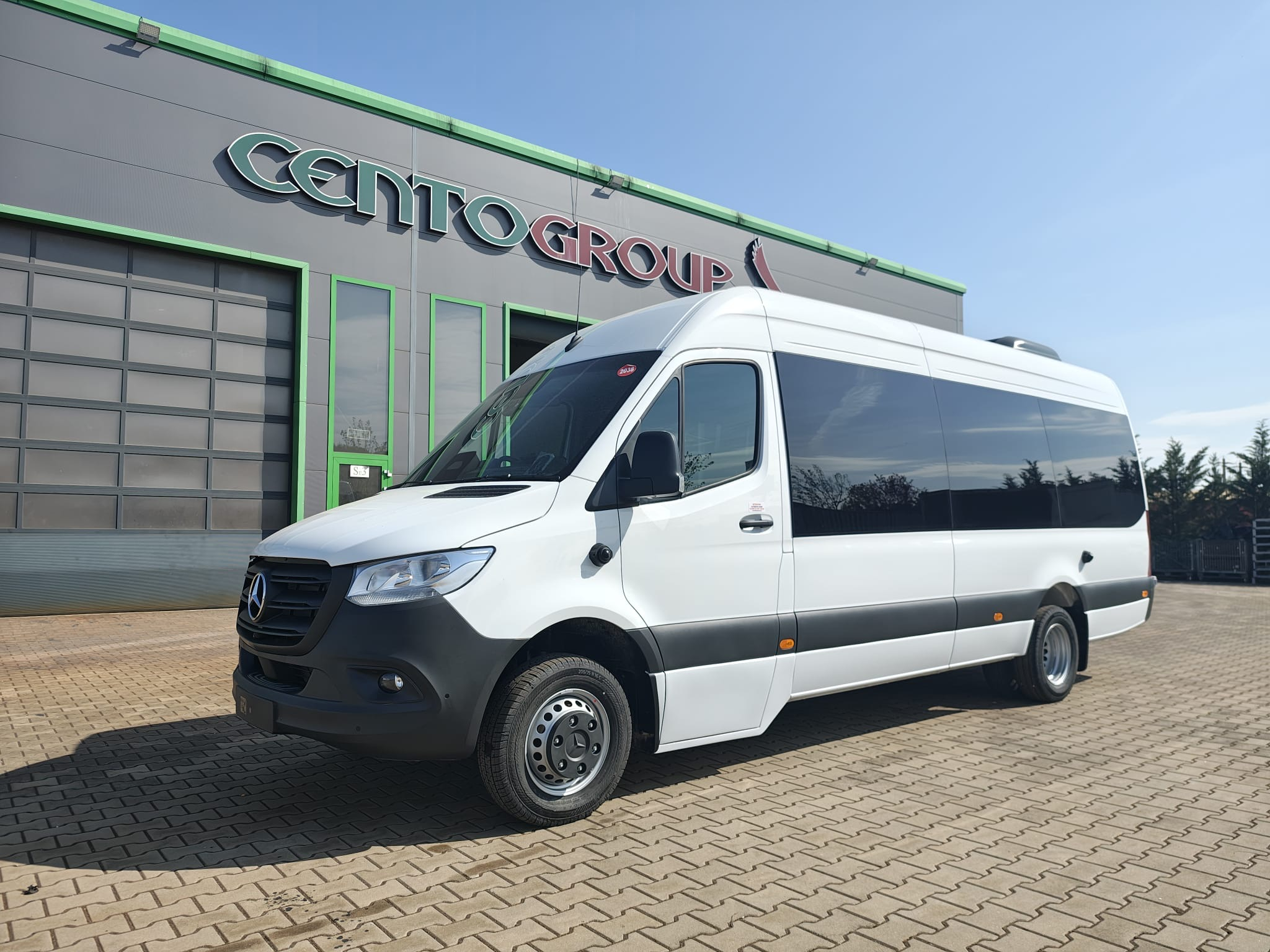 2026 Mercedes 517CDI Cento ELS 22 Seats