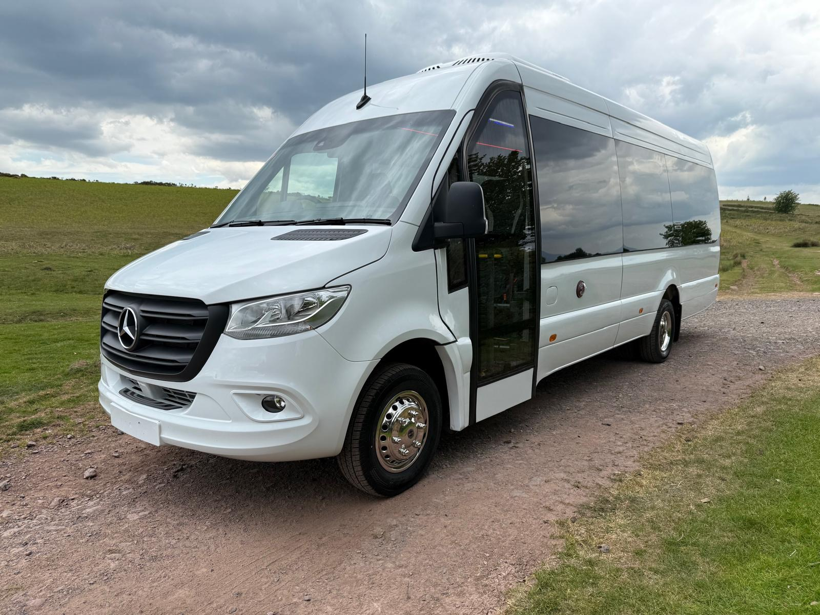 2025 Mercedes 517CDI Cento Touring 19 Seats