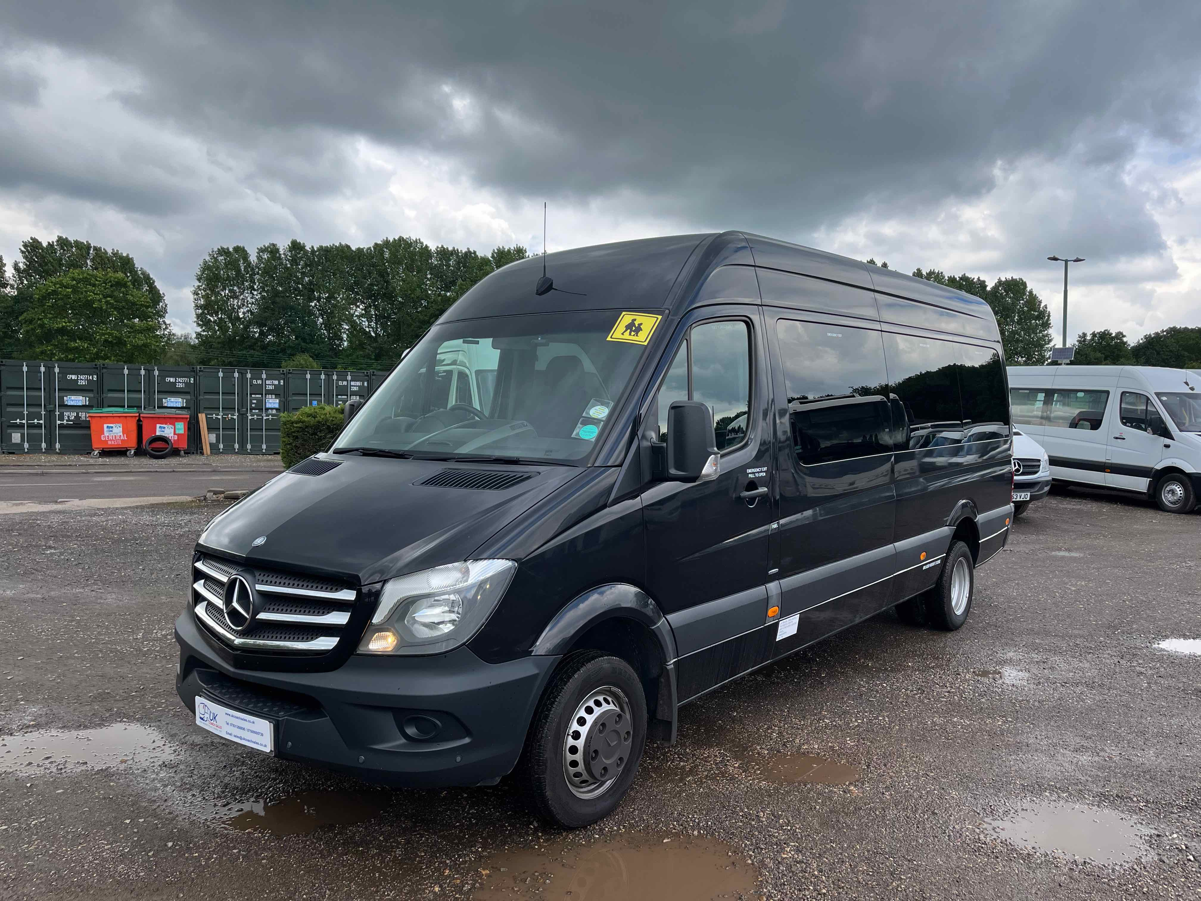 15 Mercedes 514CDI Sprinter Transfer 35 16 Seats