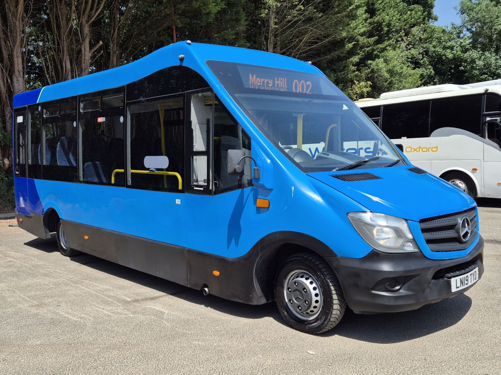 2019 (19) MERCEDES-BENZ SPRINTER DIESEL MINIBUS 2.1 516 CDI D/C LWB Manual