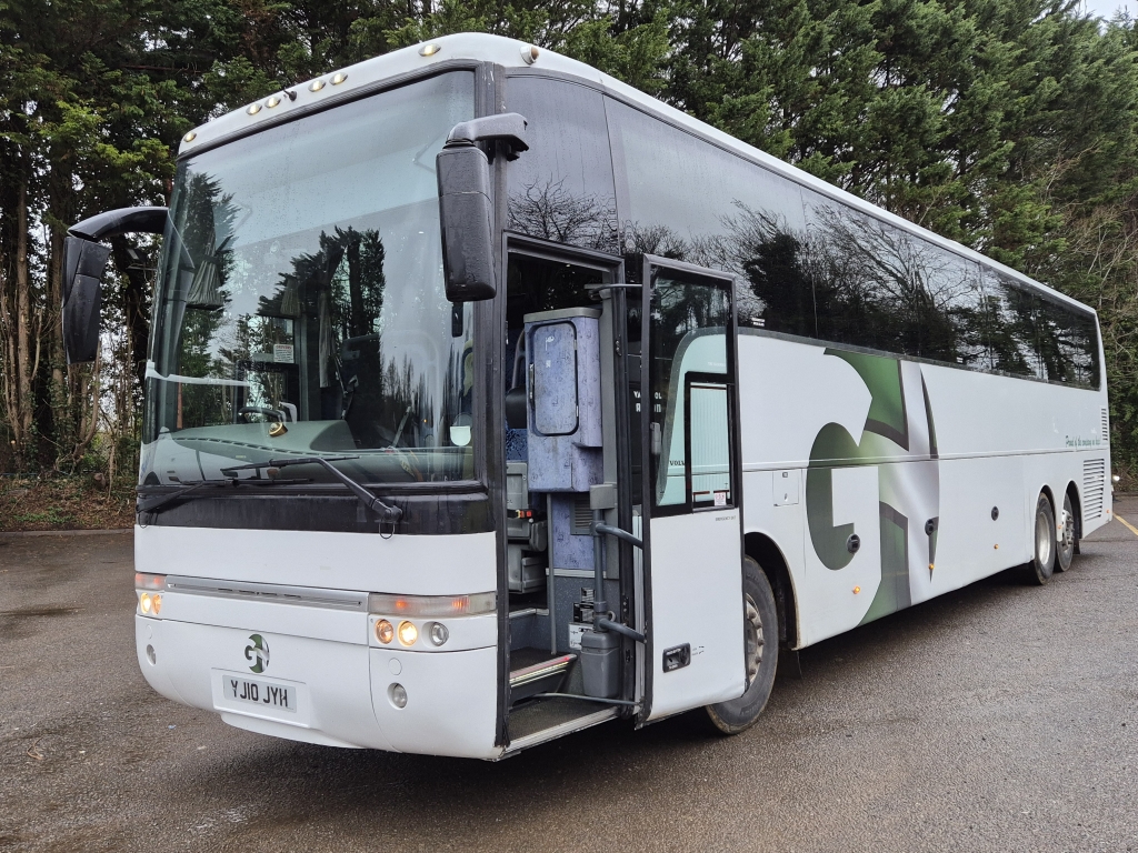 2010 (10) VOLVO B SERIES DIESEL SINGLE DECK 12.1 B12B Manual