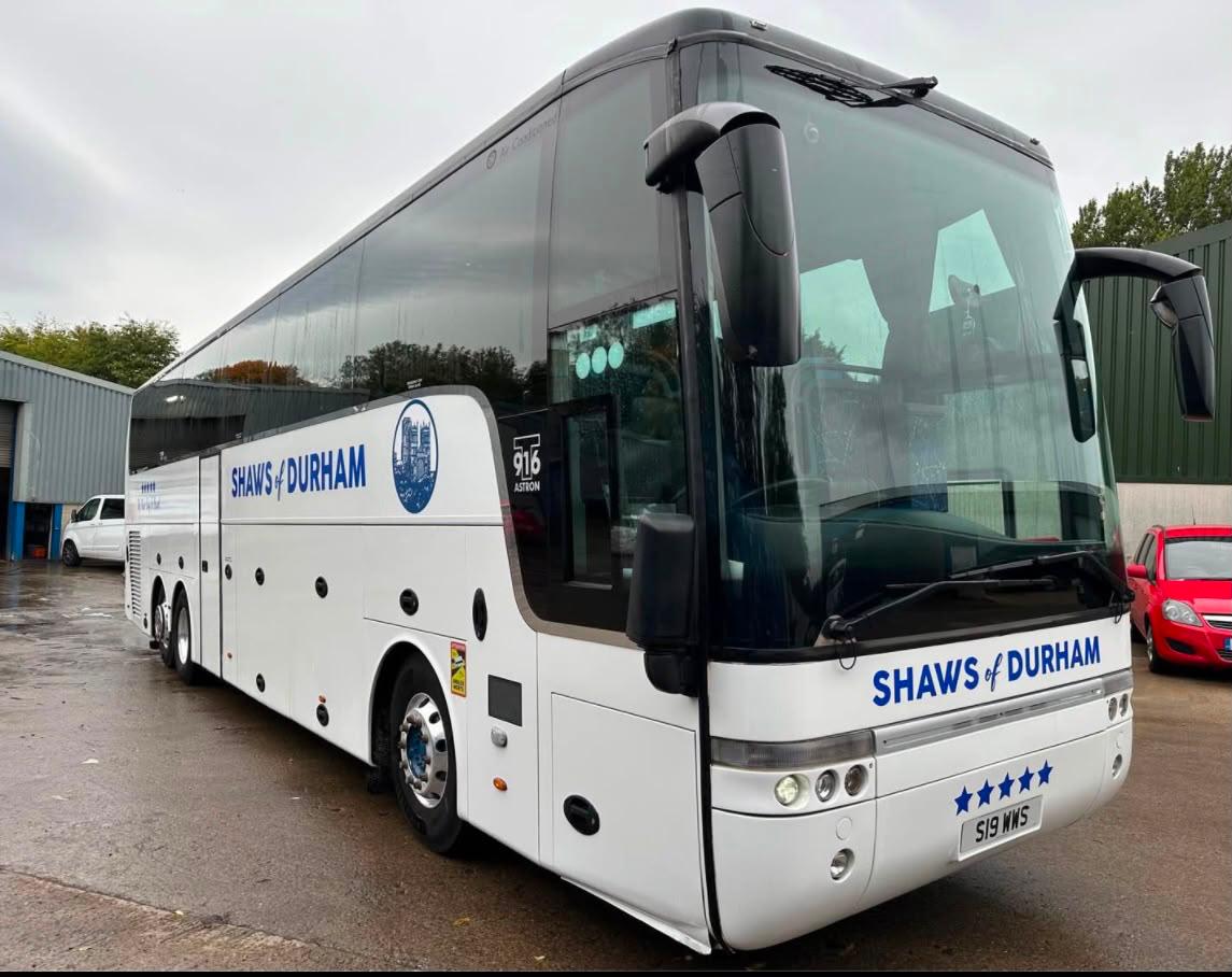 2010 VAN HOOL ASTRON T916 53 SEAT EXEC